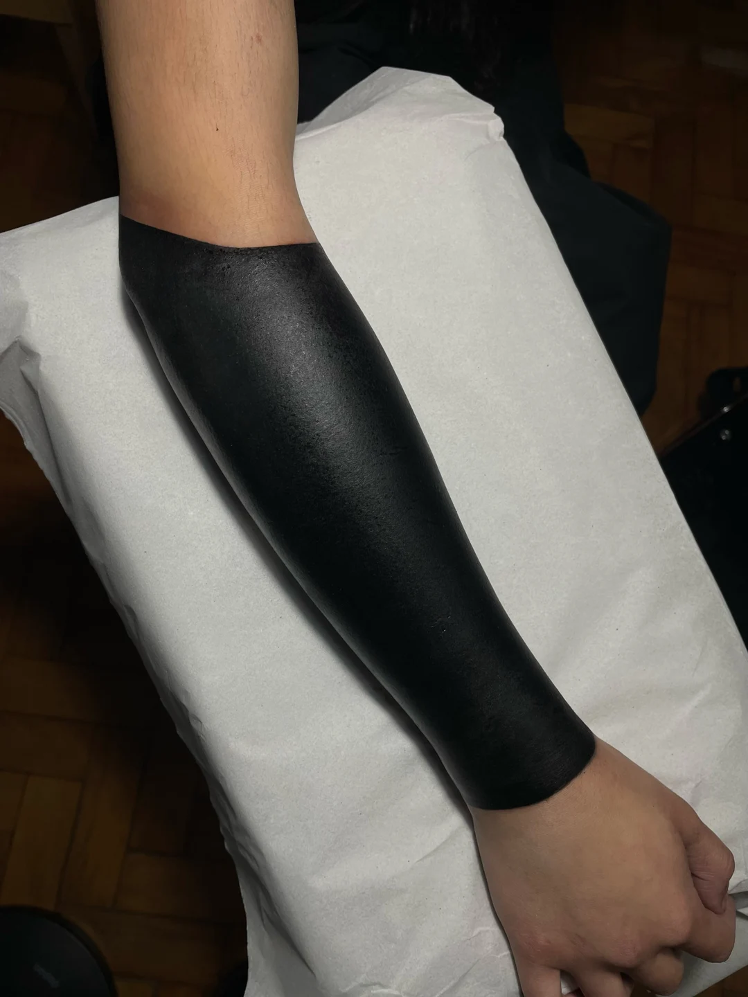 Antebraço com área de preenchimento em preto